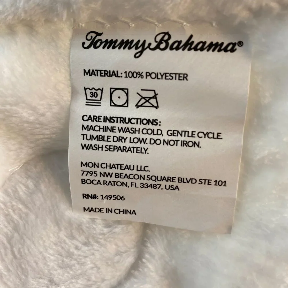 Tommy Bahama 50 X 70 White Flannel Plush Blanket/Throw